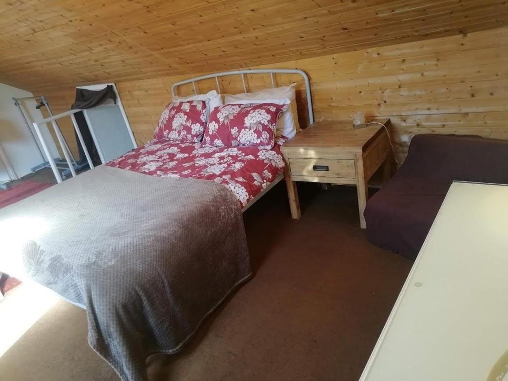 Appartement Cozy Loft In Bushey, 20 Mins By Train To Euston London Extérieur photo